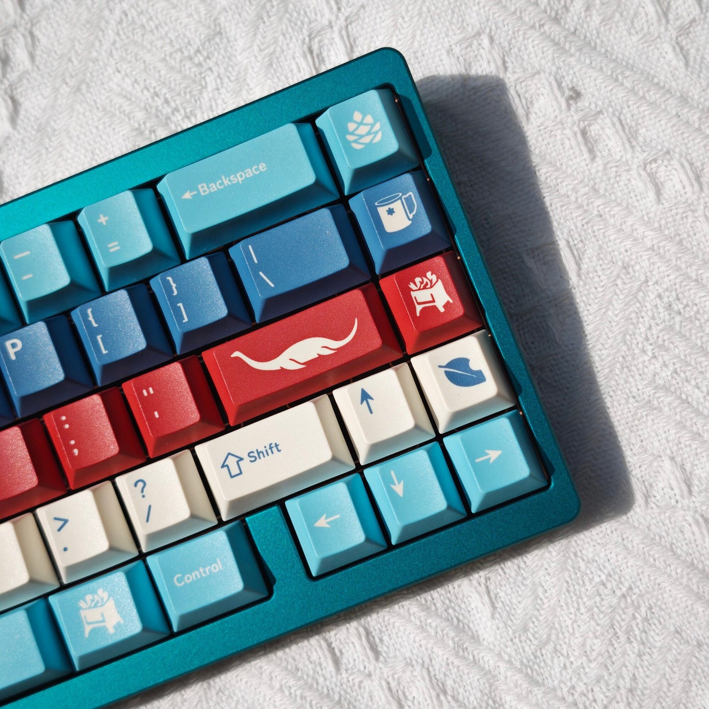 Keykobo Lake Cherry Profile 1.7mm PBT 120+ Keys Keycaps Set