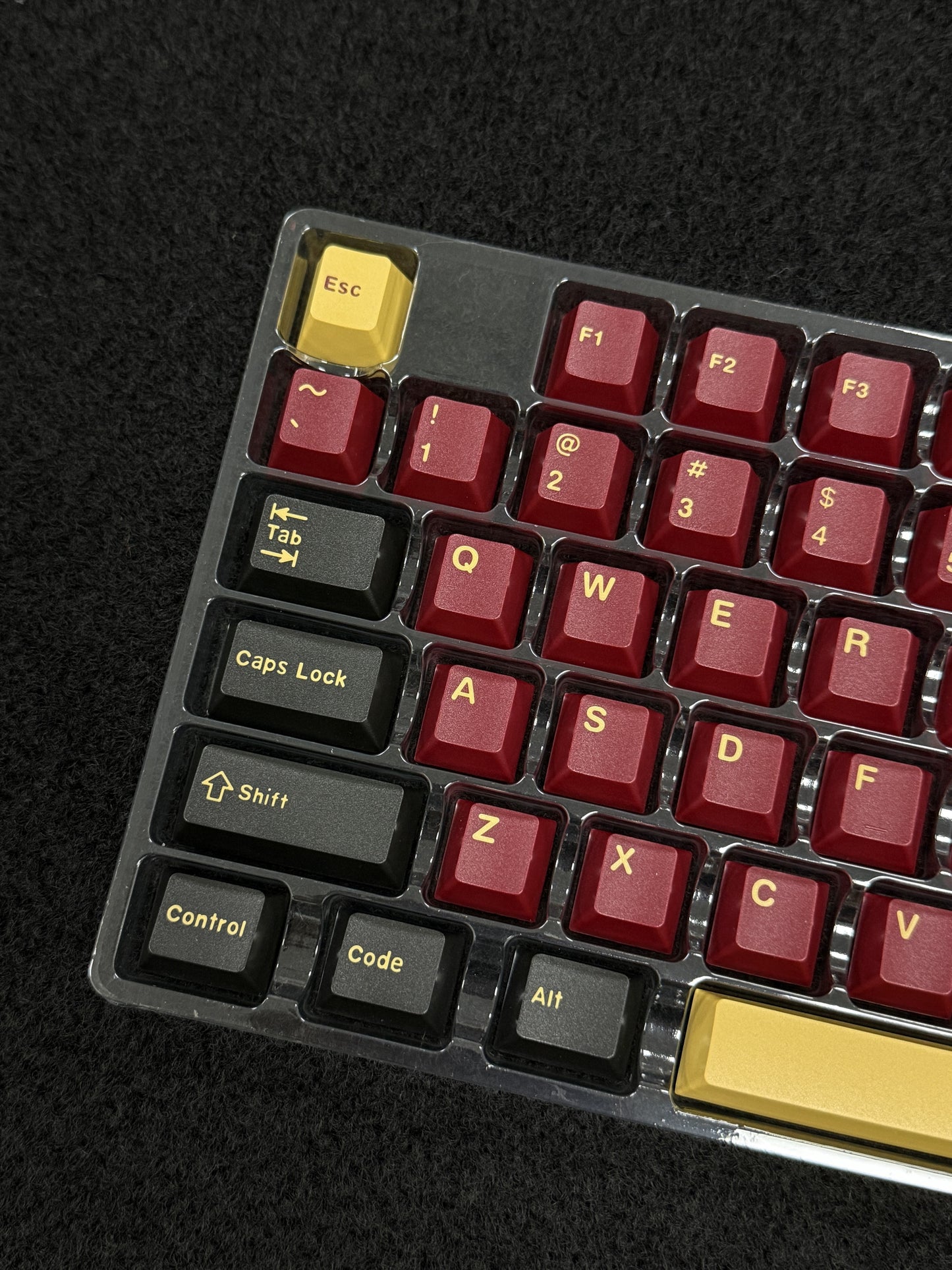 Red Samurai XOXO Doubleshot PBT Keycaps Set