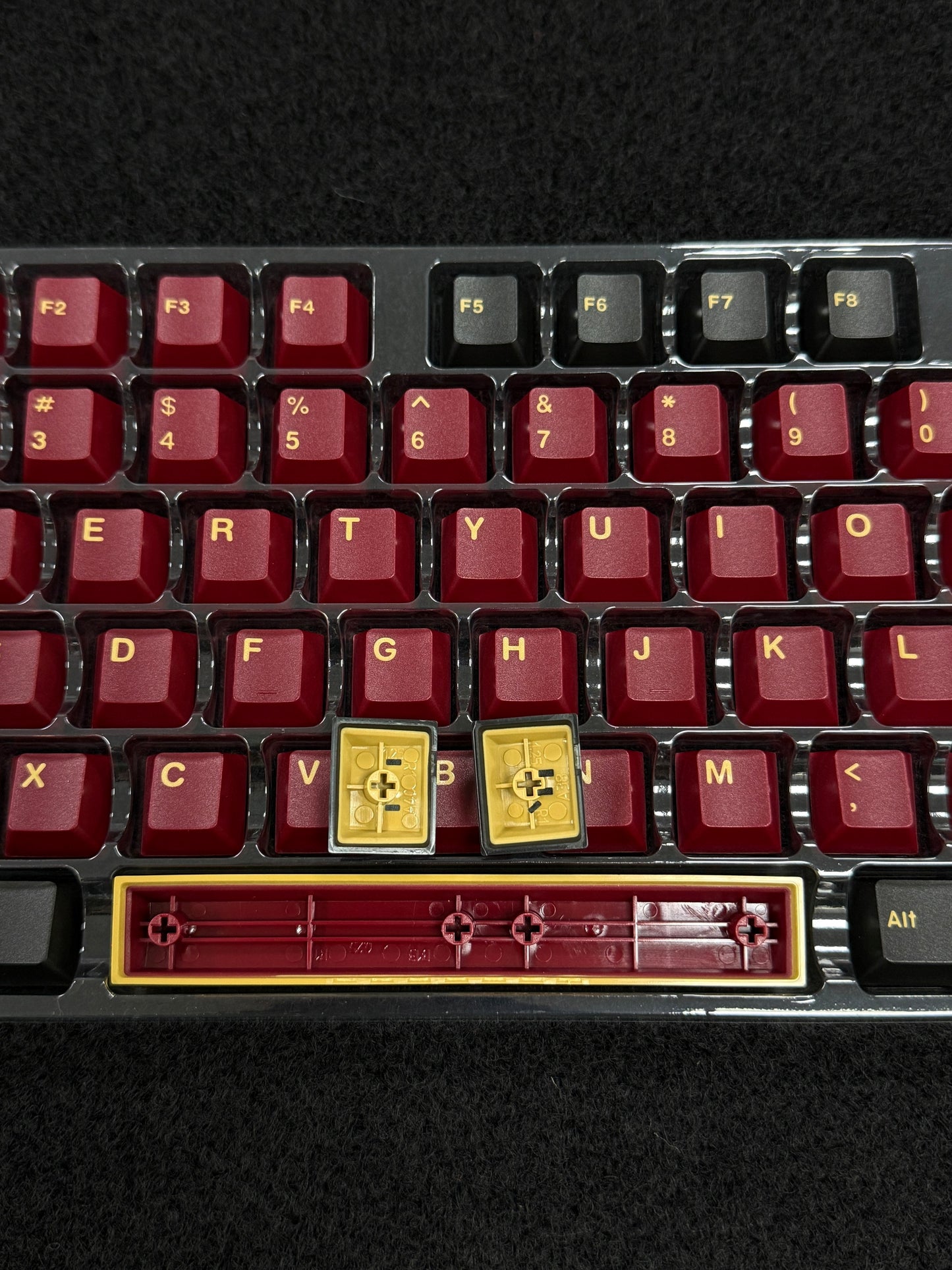 Red Samurai XOXO Doubleshot PBT Keycaps Set