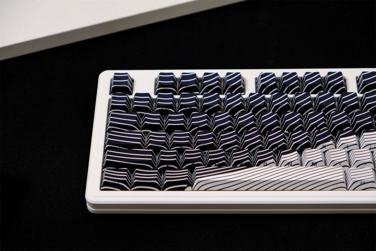 Black and White Wave Side Engraved PBT 120+ Keys Keycaps Set