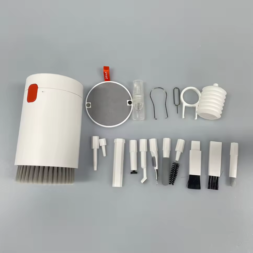 all 20 tools of 20 in 1 Cleaning Kit for keyboard, earphones etc