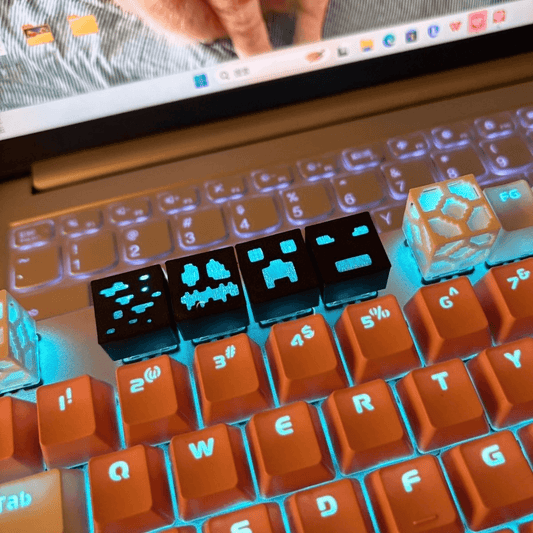 Minecraft Themed Shinethrough Keycaps 4 Keys