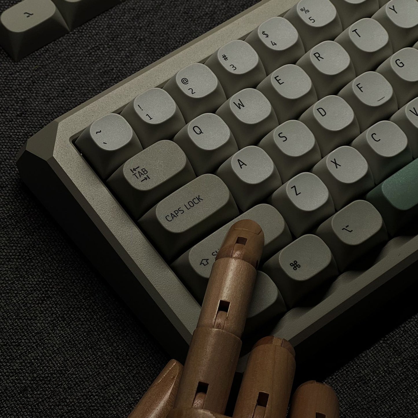 Retro Themed Mac Layout MA Profile PBT Keycaps Set
