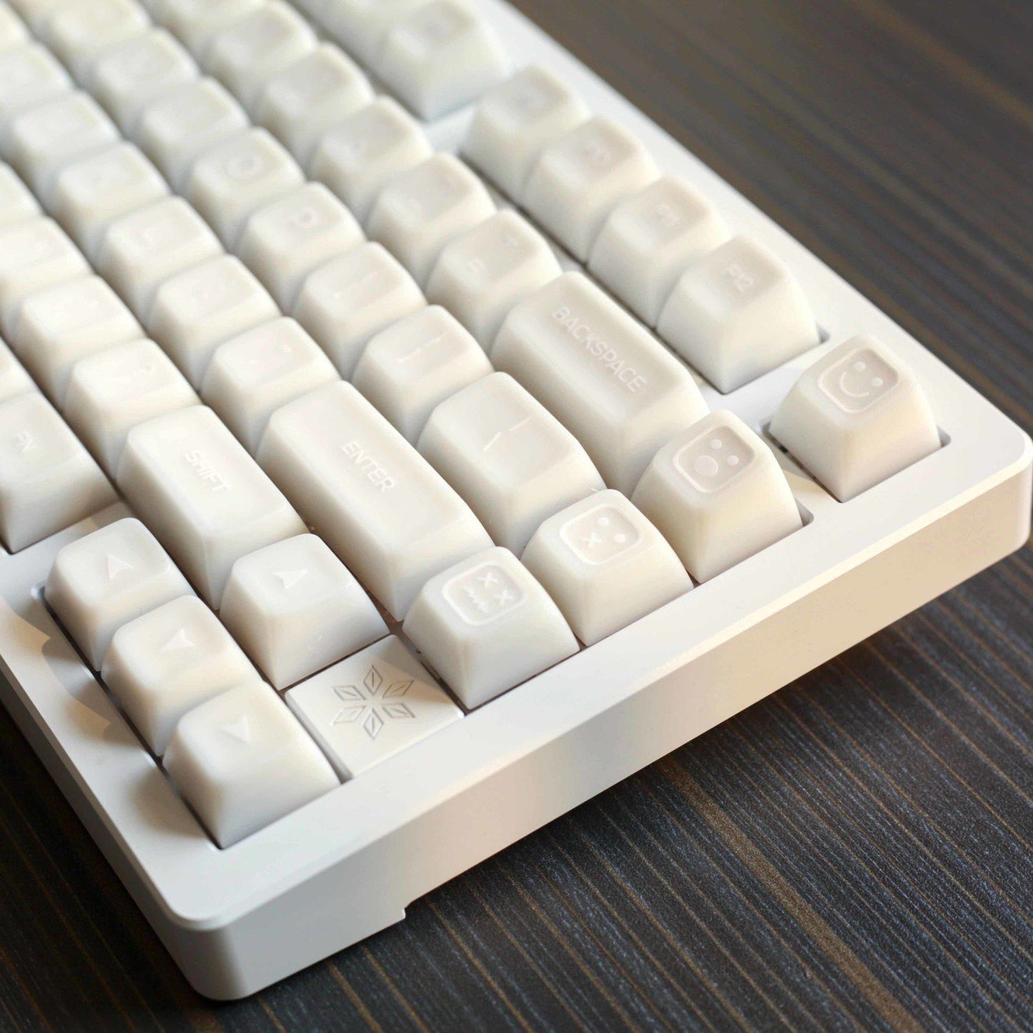 Kbdiy White Marble Semi Transparent SA Profile 120+ Keys PBT Keycaps Set