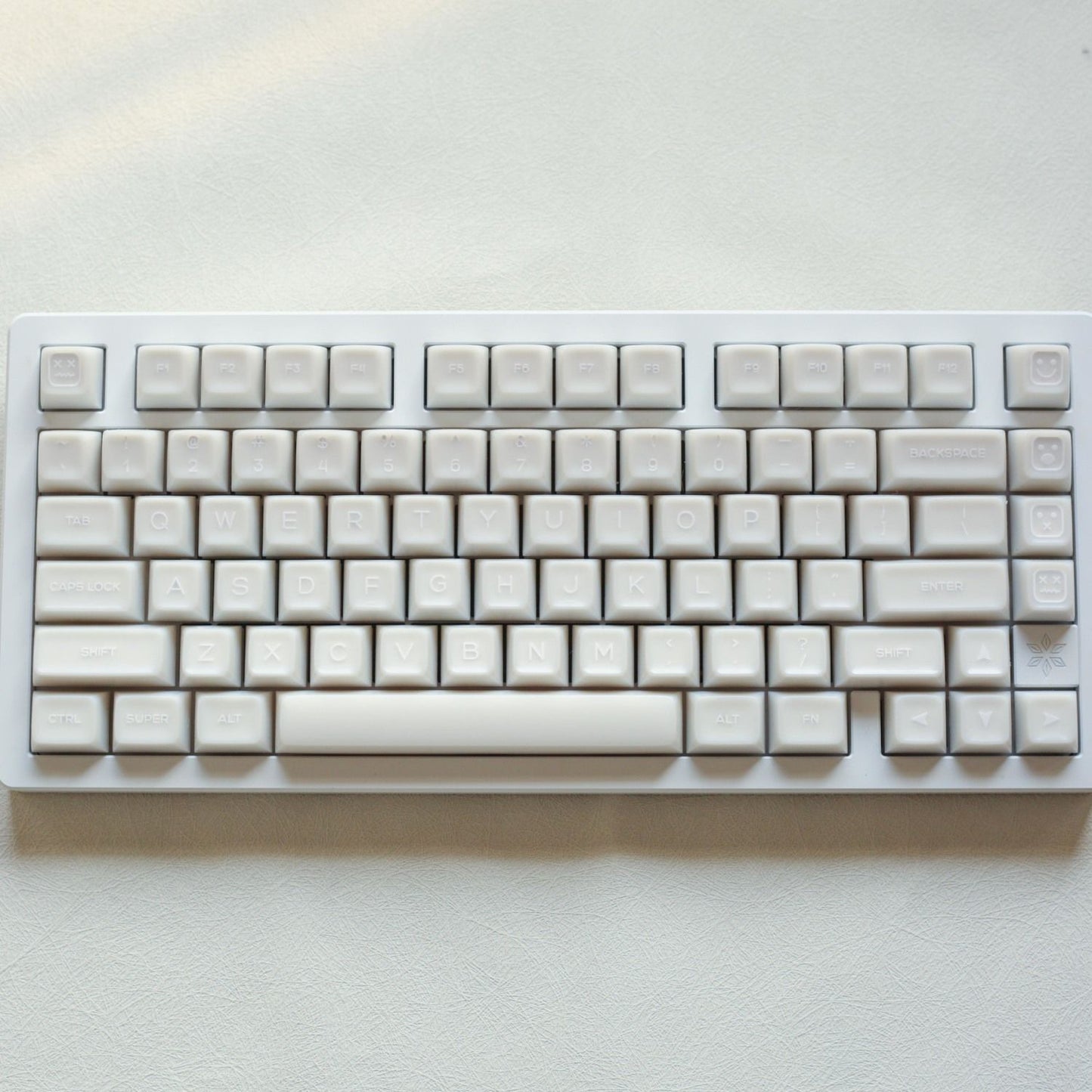 Kbdiy White Marble Semi Transparent SA Profile 120+ Keys PBT Keycaps Set
