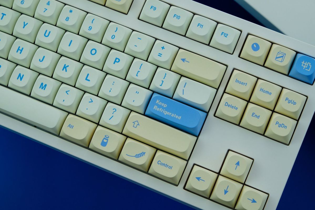 GMK Soymilk MA Profile PBT 120+ Keys Keycaps Set